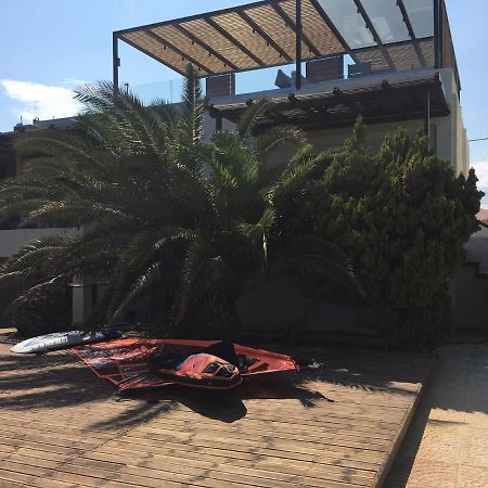 Windsurfing Seaside Apartment Artemida Ngoại thất bức ảnh