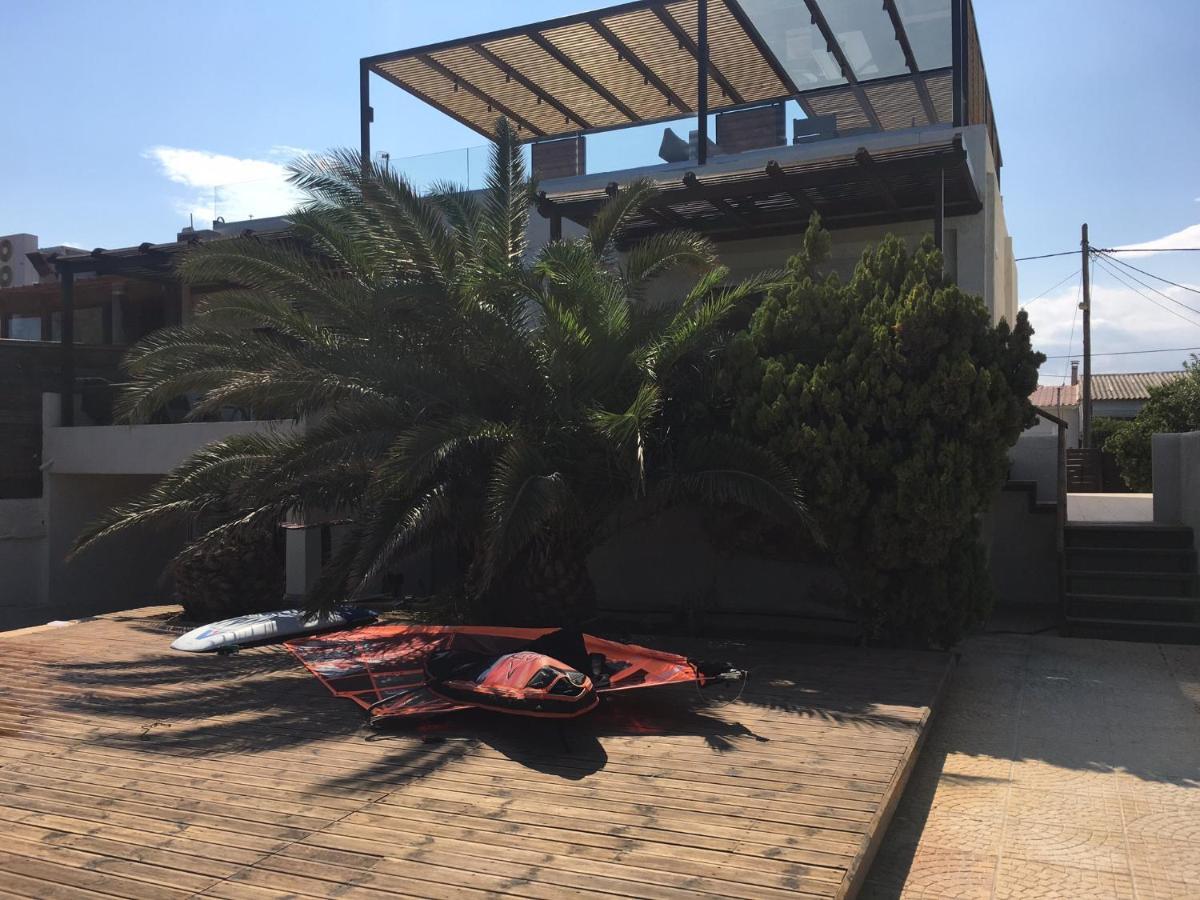 Windsurfing Seaside Apartment Artemida Ngoại thất bức ảnh