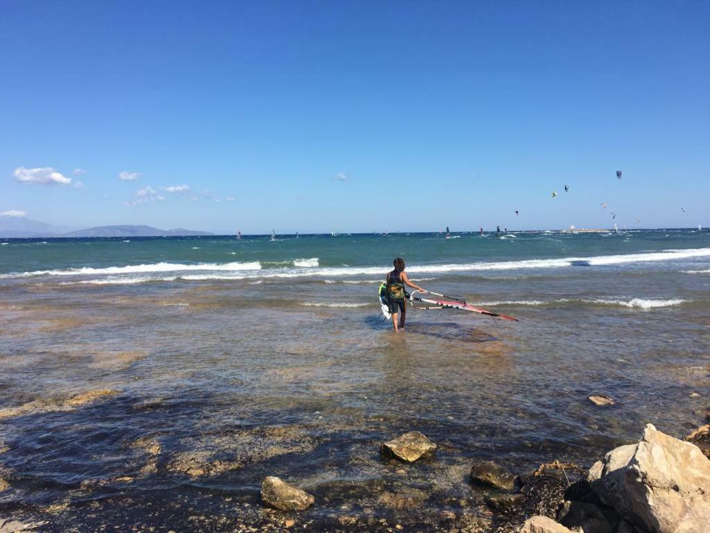 Windsurfing Seaside Apartment Artemida Ngoại thất bức ảnh