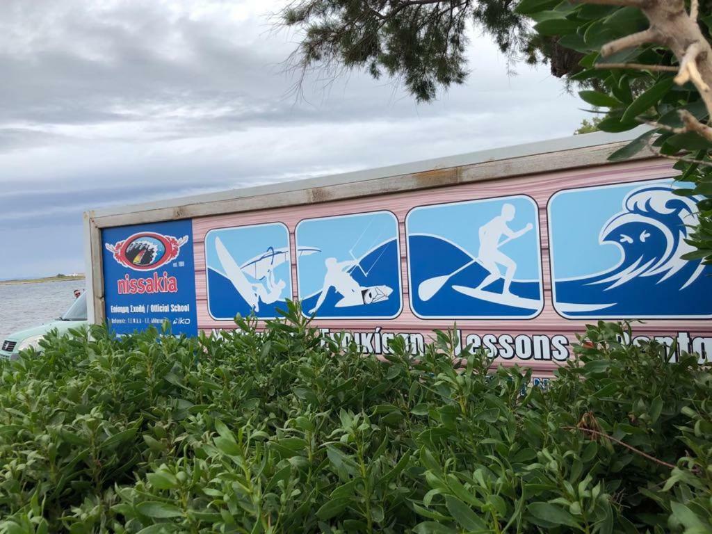 Windsurfing Seaside Apartment Artemida Ngoại thất bức ảnh