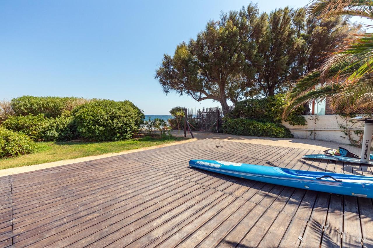 Windsurfing Seaside Apartment Artemida Ngoại thất bức ảnh